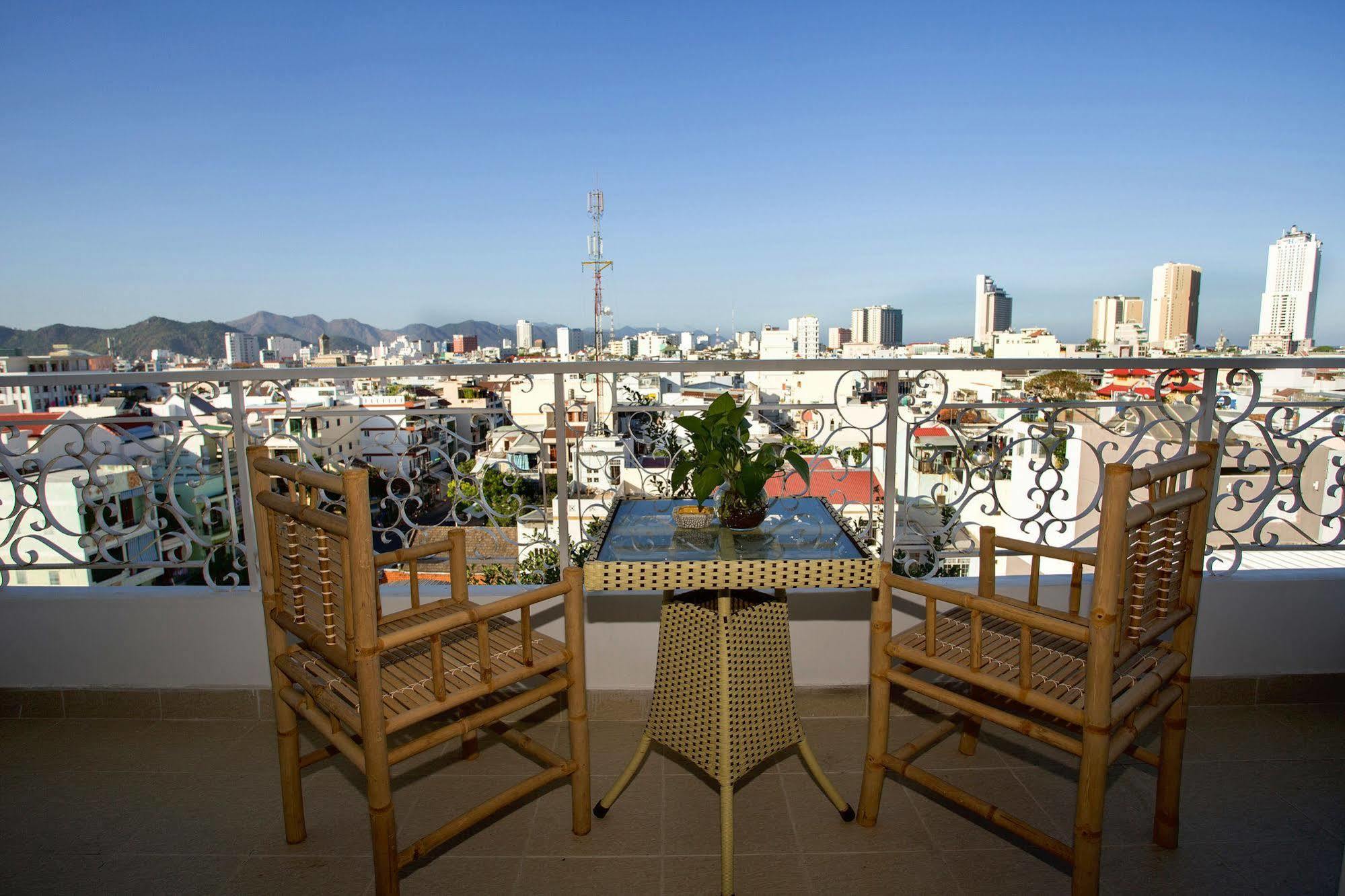 Rex Hotel & Apartment Nha Trang Eksteriør bilde